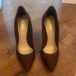 NEW Aldo Women's Pointed Toe Pumps in Dark Brown Suede 6.5US